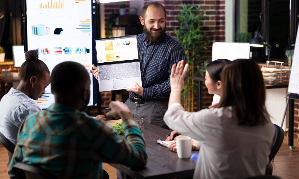 Community-Led Marketing Gains Momentum Among B2B Brands